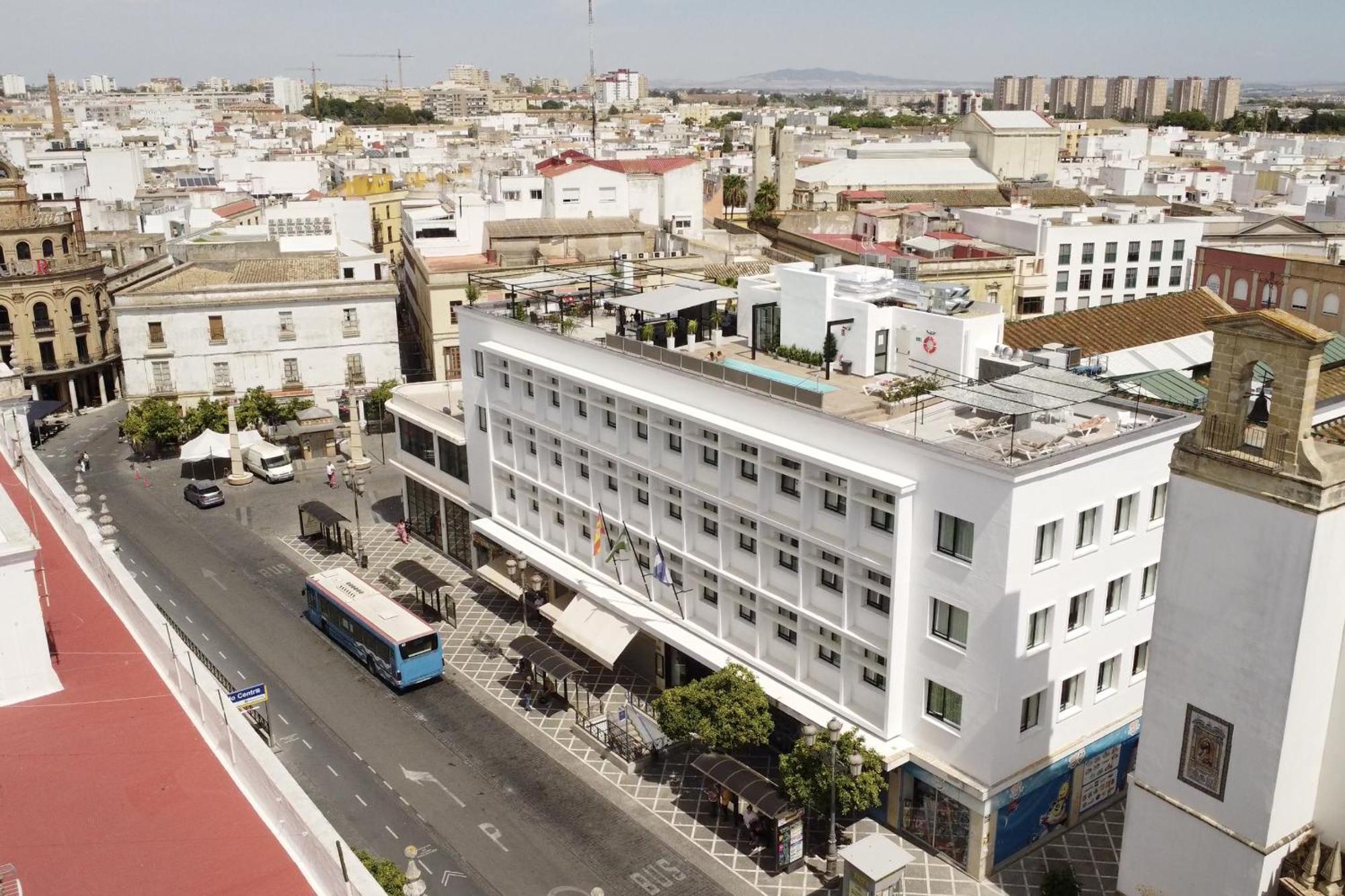 Eszentrico Suites Jerez Херес де ла Фронтера Екстериор снимка