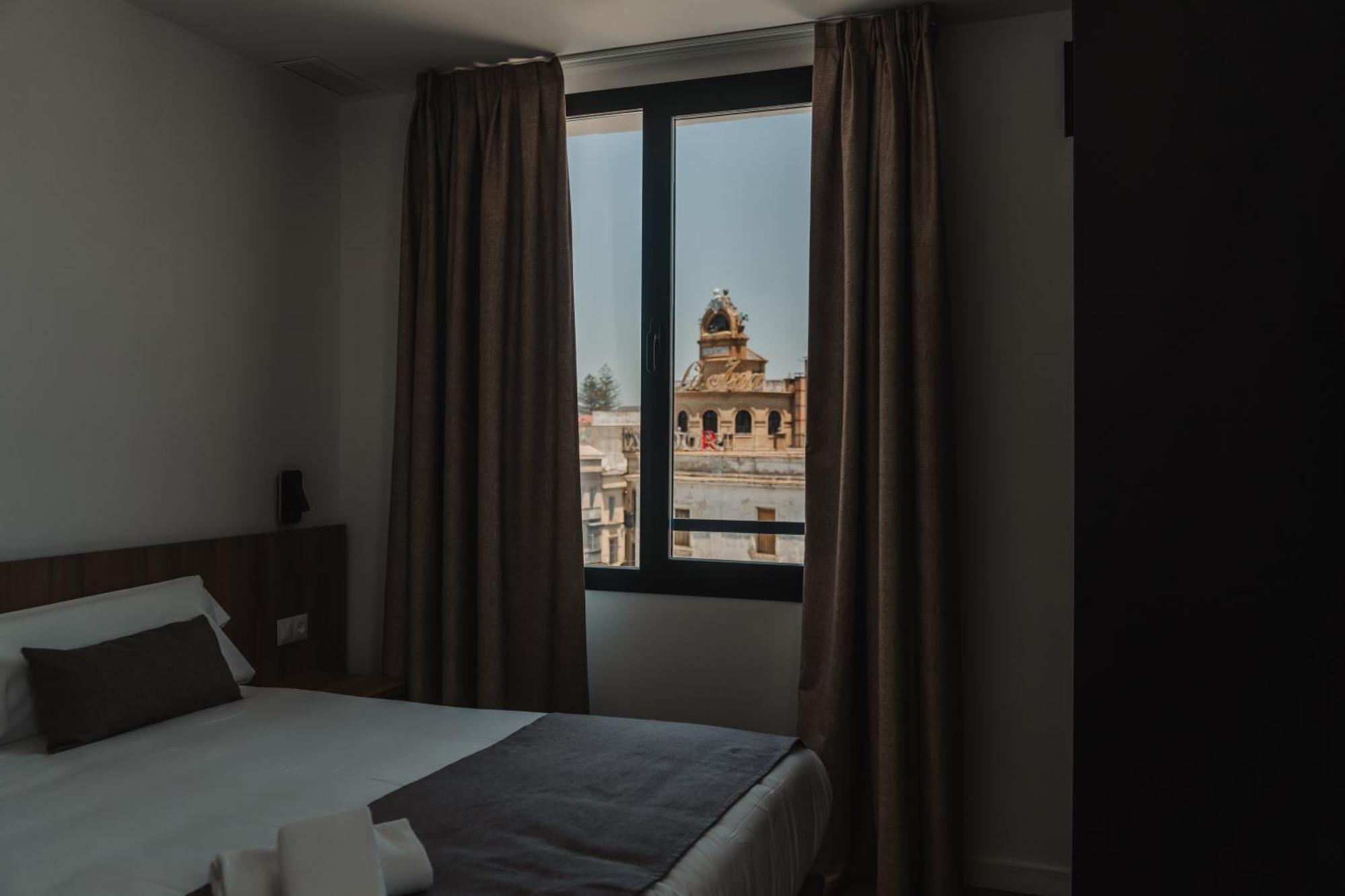 Eszentrico Suites Jerez Херес де ла Фронтера Екстериор снимка
